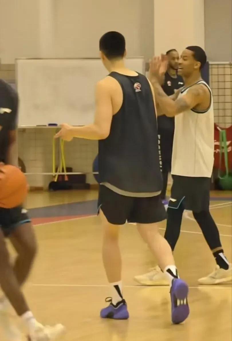 竞技场上有球员伤愈复出，是否可以改变比分？